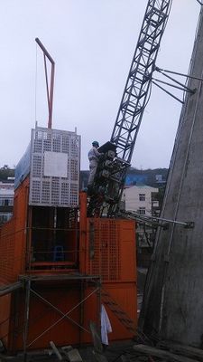 35 m/min Baustellenheber Q345B Stahlvorübergehende Baulifte