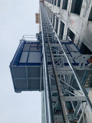 1.6 t/Käfig Güterhebehebehebe/Fahrgästehebe mit VFD-Kotrol/ heißverzinkter Mast und Käfigmaßnahmehebe