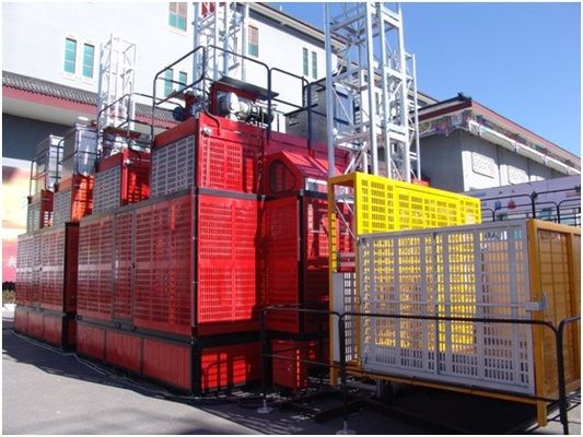 SC200 Baustoffhebe/Baulift mit VFD-Steuerung/ heißgewalzte Maste und Käfig mit Busbarhebe