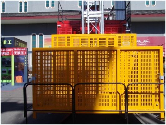 Guter Preis Hot Galvanized Mast 21m/Min 2000kg Rack und Pinion Bauhalter für Material Online